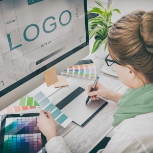 graphic designer description